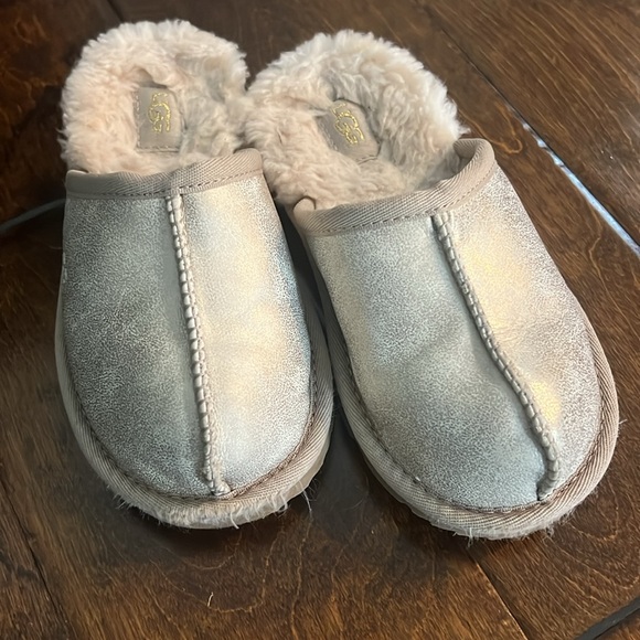 Little girls UGG slippers - Picture 4 of 4